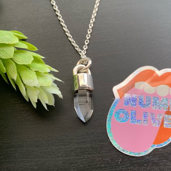 numi olive Jewelry - Numi Olive Crystal Quartz Pendant Necklace